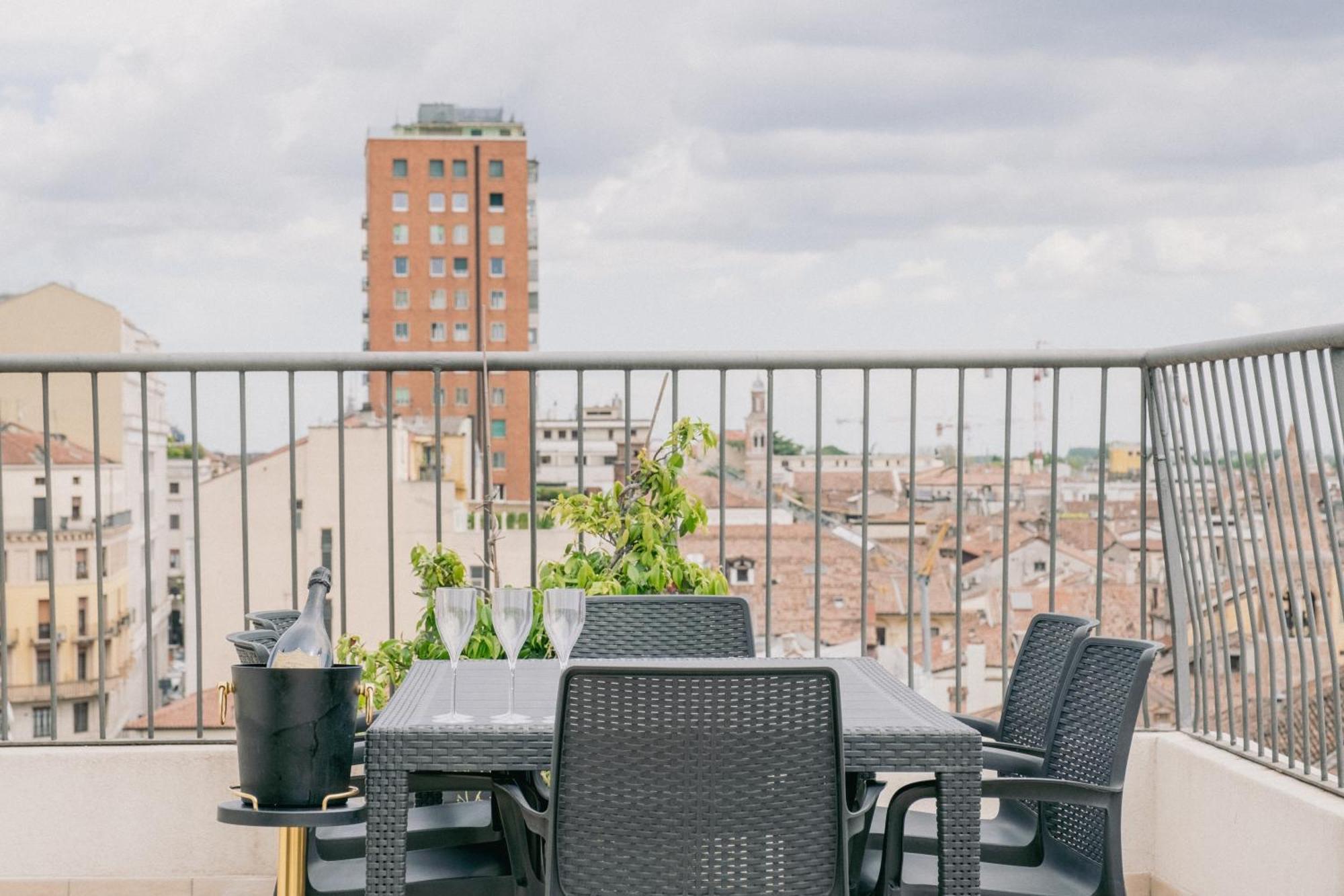 Apartment M14 Skyview Center Padua