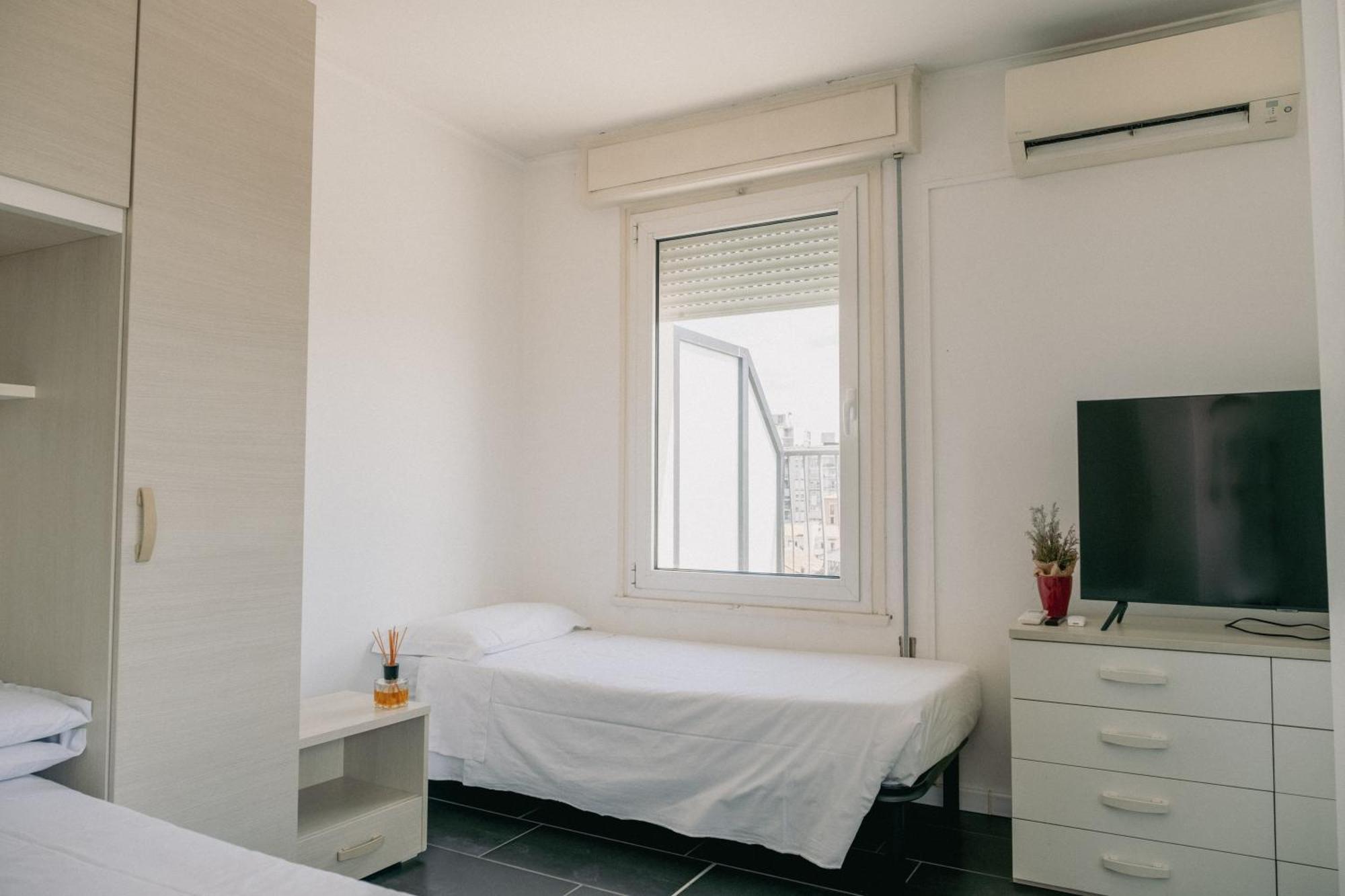 Apartment M14 Skyview Center *